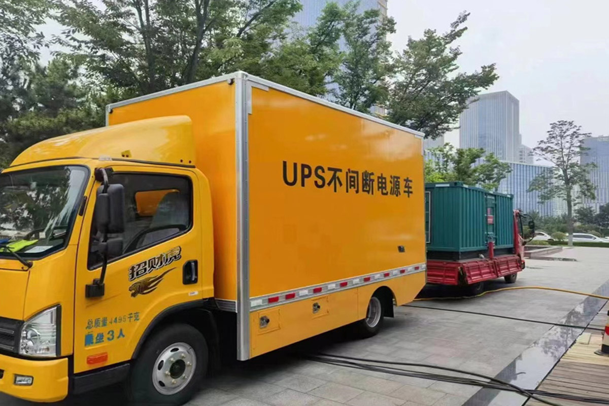 兰坪发电机租赁施工现场